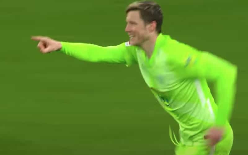 Watch Wolfsburg - Bayern Munich live online