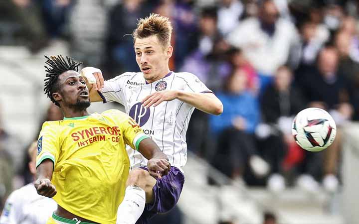 Watch Toulouse - Stade de Reims live online