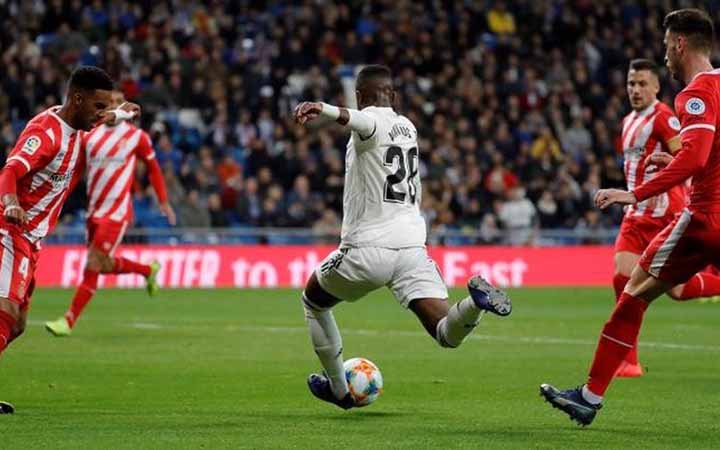 Watch Girona - Real Madrid live online