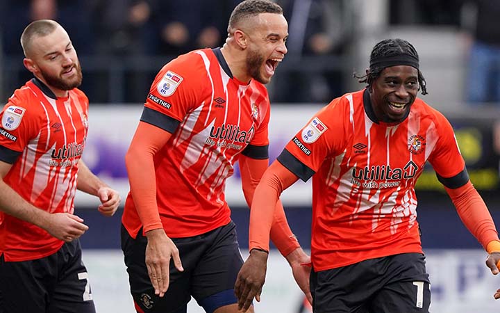 Stream Man United - Luton Town