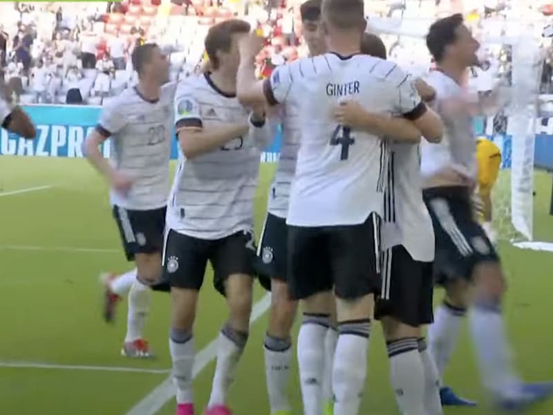 Watch Germany - Ecuador live online